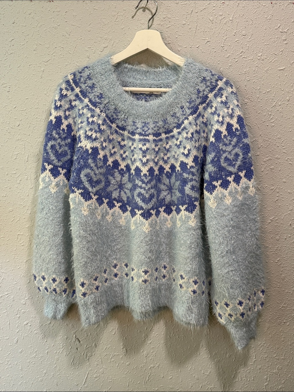 Altar'd State Fuzzy Fair Isle Crewneck Sweater Blue & White Size Medium